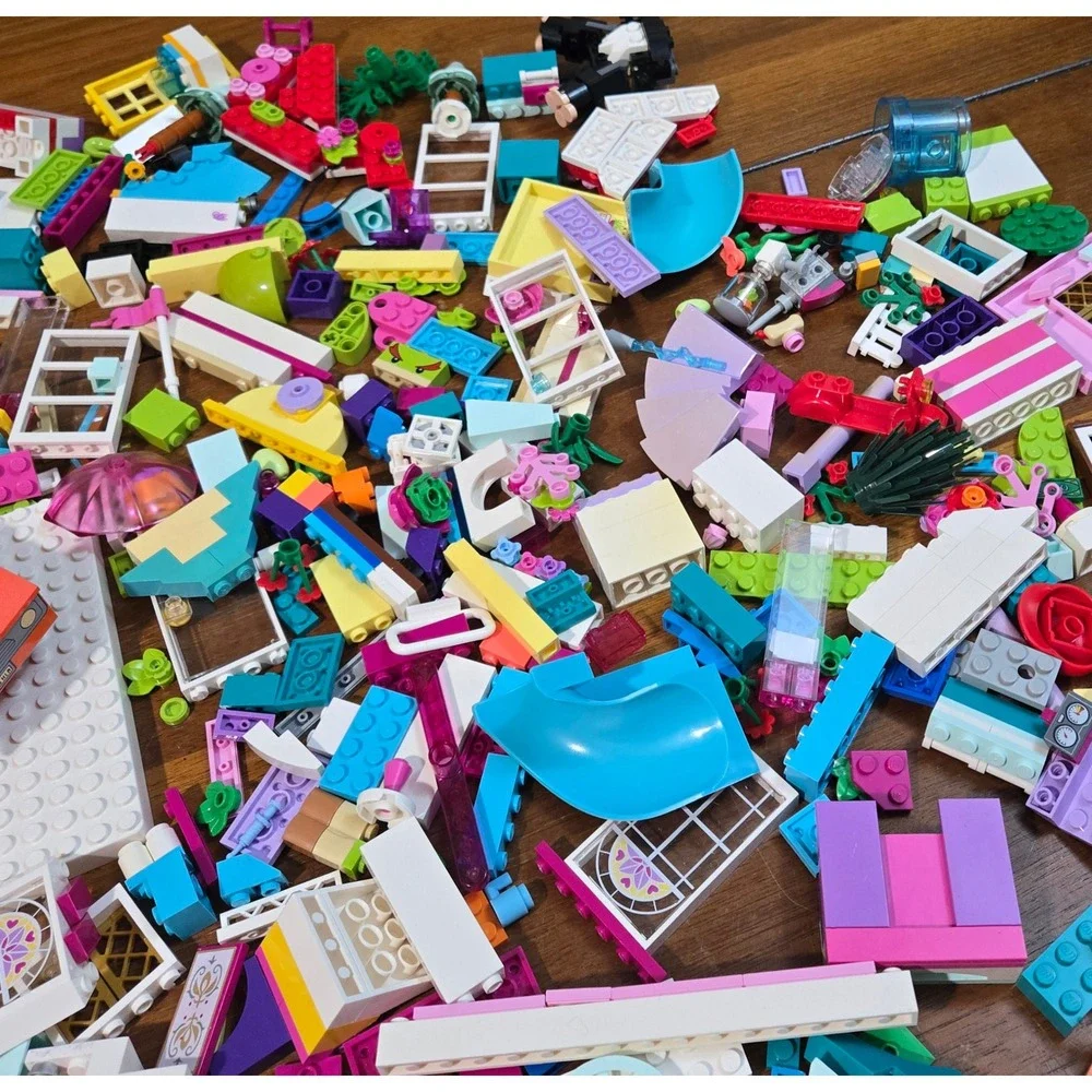 Lego Friends Elves Bulk Lot 4lb 4oz Mixed Bricks Figures Cars Windows Doors